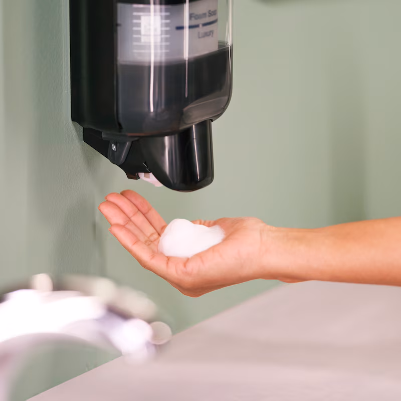 565208 Tork Dispensador Mini para Sabonete e Desinfetante Preto